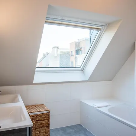 Daire Spacious In The Heart Of Near The Sea