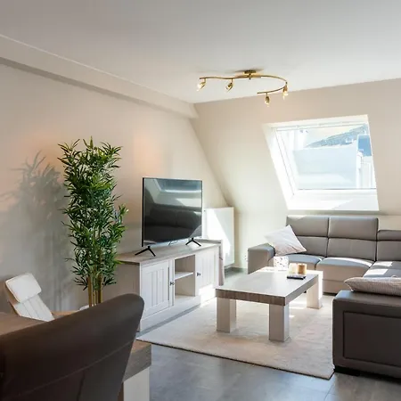 Spacious In The Heart Of Near The Sea Apartment *